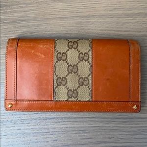 Gucci leather wallet